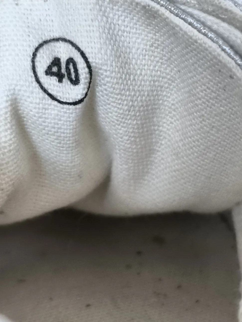 Schnürsneaker Größe 40