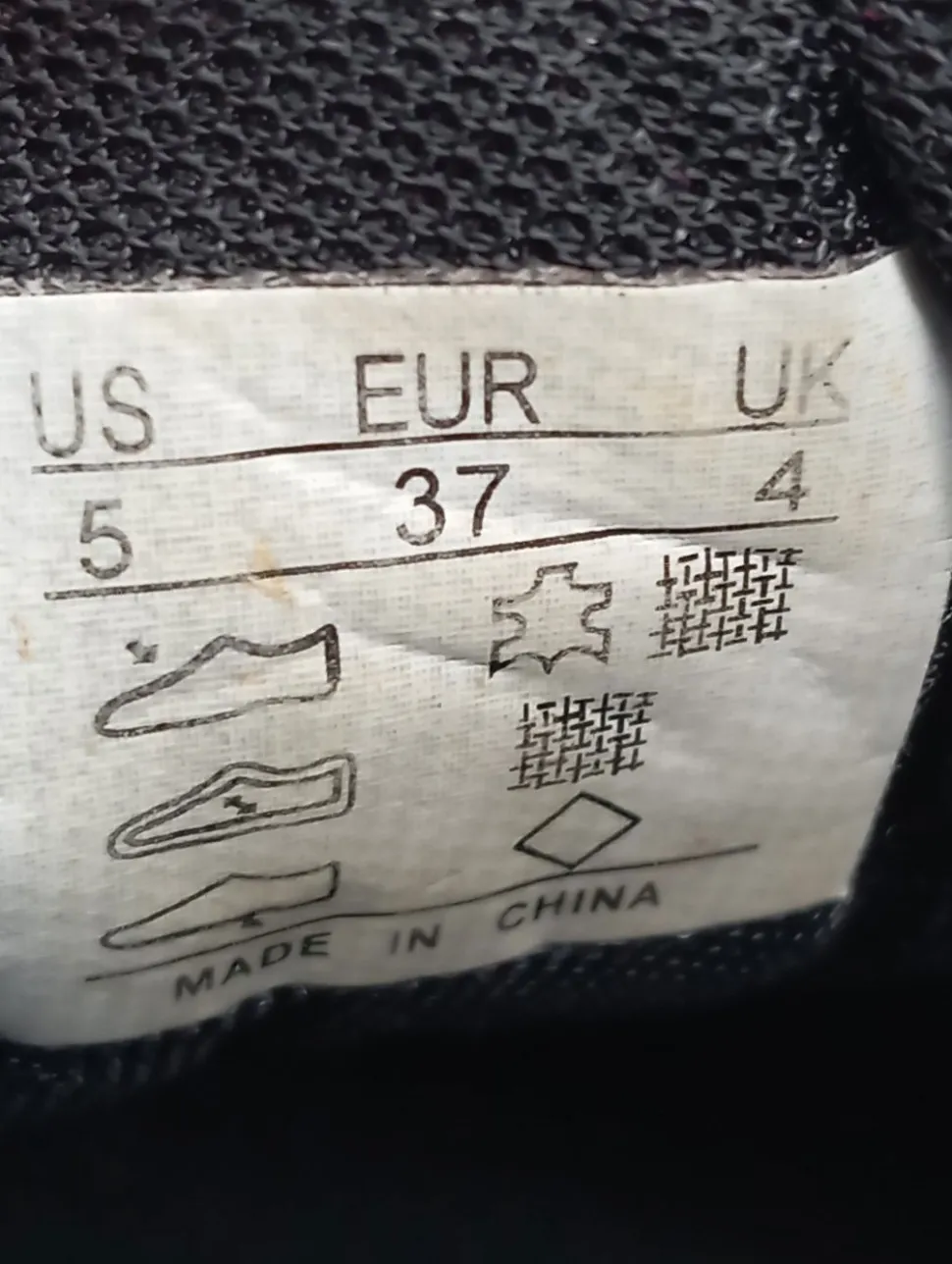 Schnürsneaker Größe 37