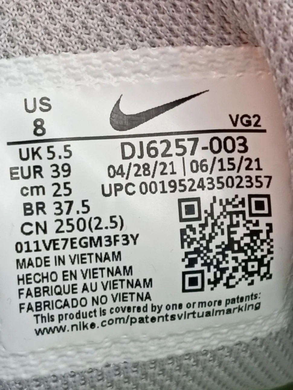 Schnürsneaker Größe 39