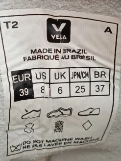 Schnürsneaker Größe 39