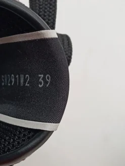 Schnürsneaker Größe 39