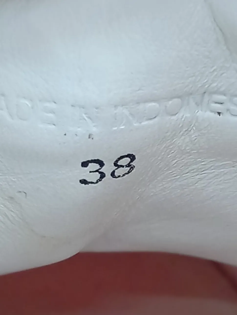 Schnürsneaker Größe 38