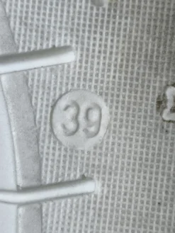 Schnürsneaker Größe 39