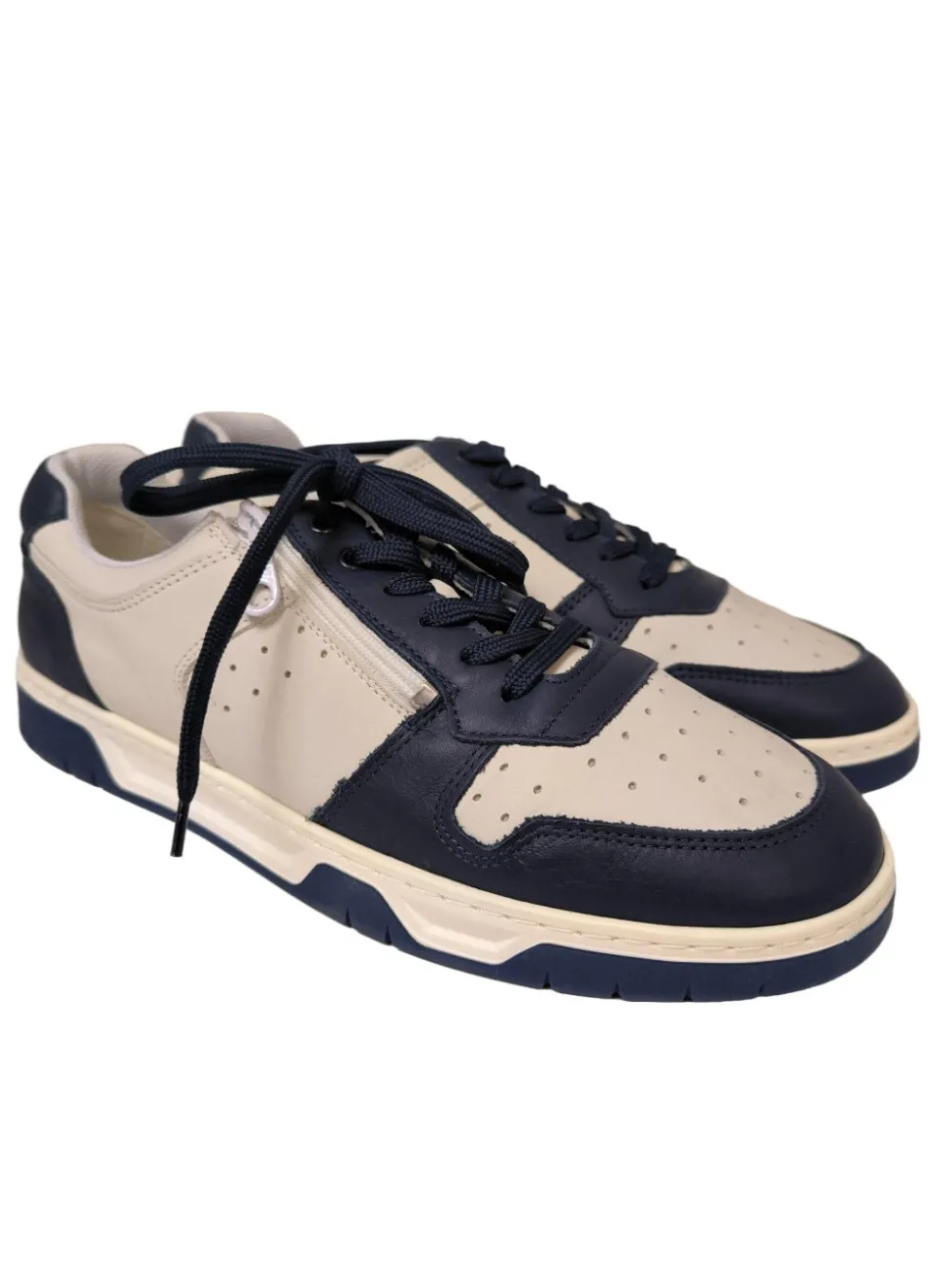 Schnürsneaker Größe 43