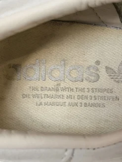 Schnürsneaker Größe 39