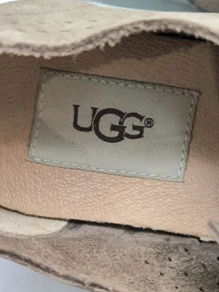 Schnürsneaker Größe 38