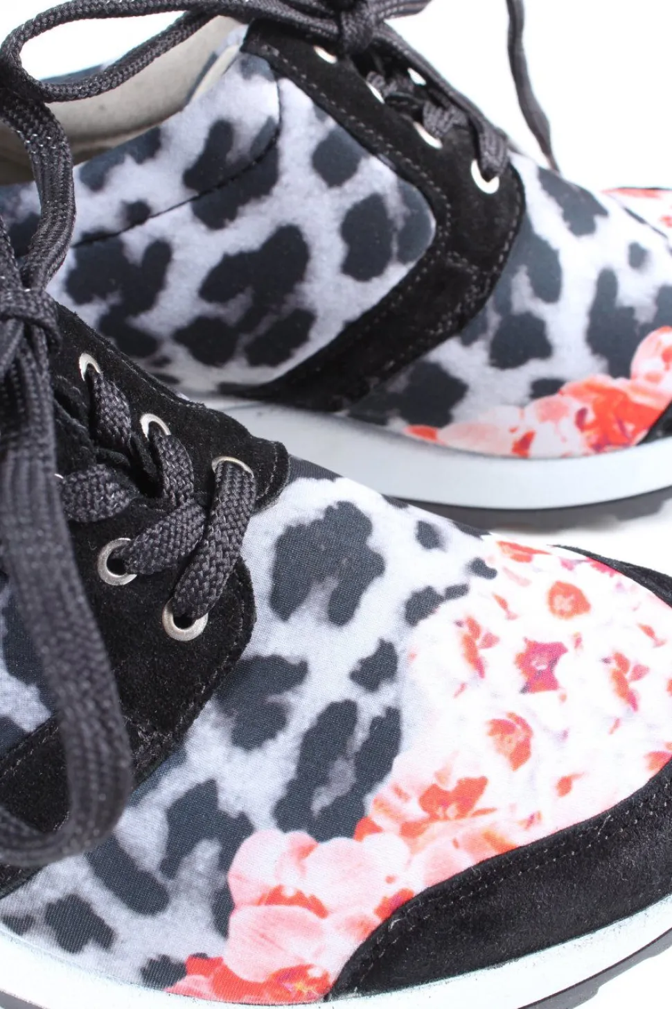 Schnürsneaker Größe 38