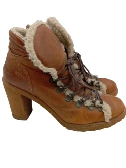 Schnürstiefel Größe 37