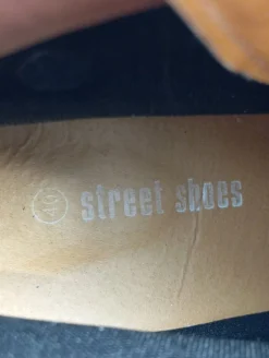 Schnürstiefel Größe 40