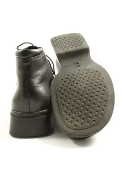 Schnür-Stiefeletten Größe 39