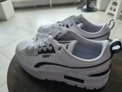 Sneaker Größe 38,5