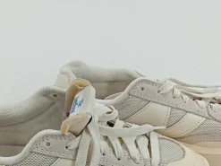 Sneaker Größe 37
