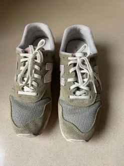 Sneaker Größe 40,5