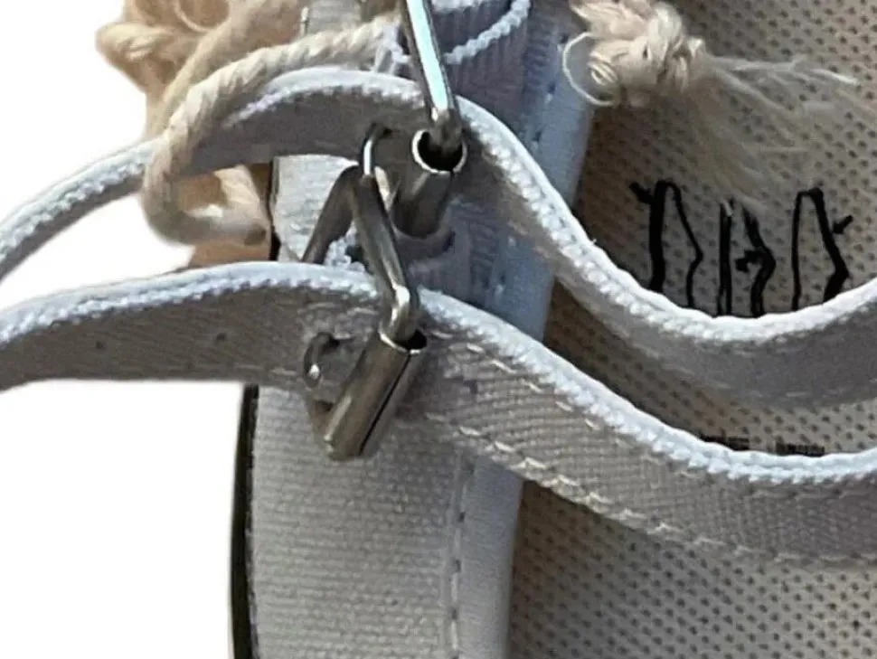 Sneaker Größe 38,5