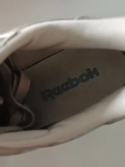 Sneaker Größe 37,5