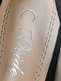 Spitz-Pumps Größe 38