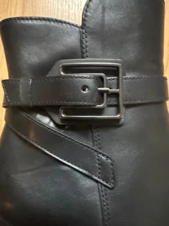 Stiefeletten Größe 37