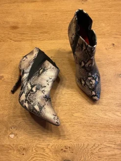 Stiefeletten Größe 38